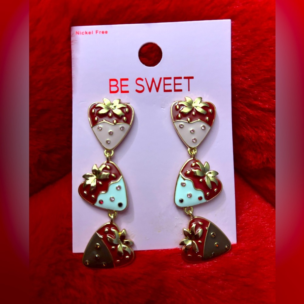 Be Sweet Chocolate Covered Strawberry Earrings! BNWT!